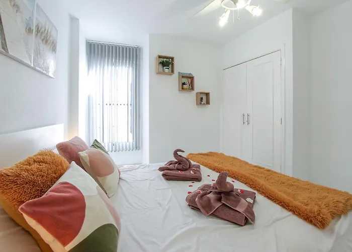 Gorgeous Diamantes Los Cristianos (Tenerife)